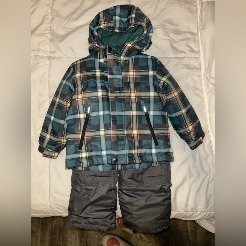 Cat and Jack snowsuit